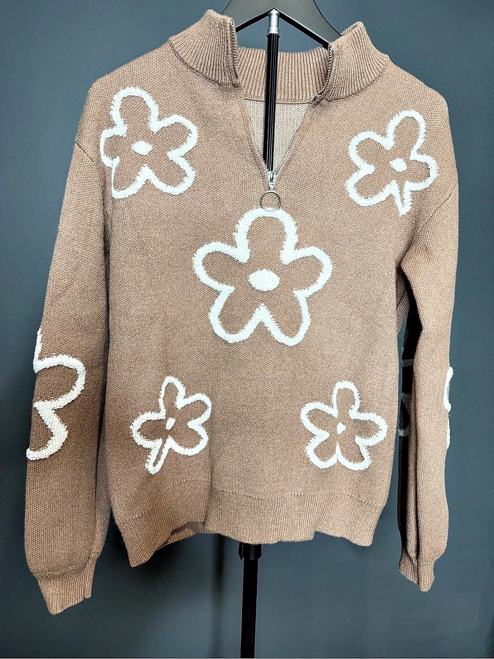 Half-Zip Flower Knit Mock Neck Sweater Brown & White Small